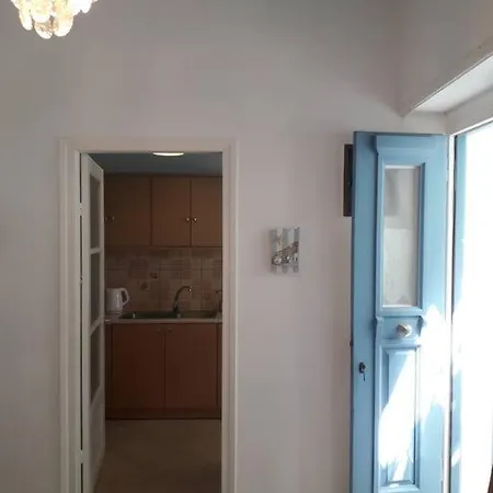 Apartamento Lalares Mansion: Stone Build House Full Of Light